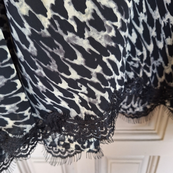 Chiffon Gore Skirt Neutral Feather Print Lace Hem SzLG Zipper Lined - Picture 4 of 7